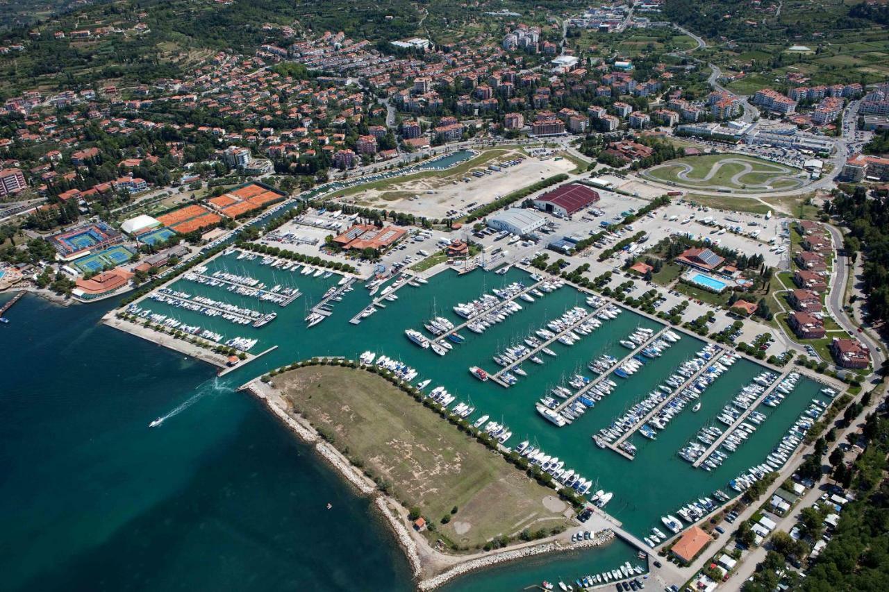 Floating House Marina Royal Villa Portoroz Exterior photo